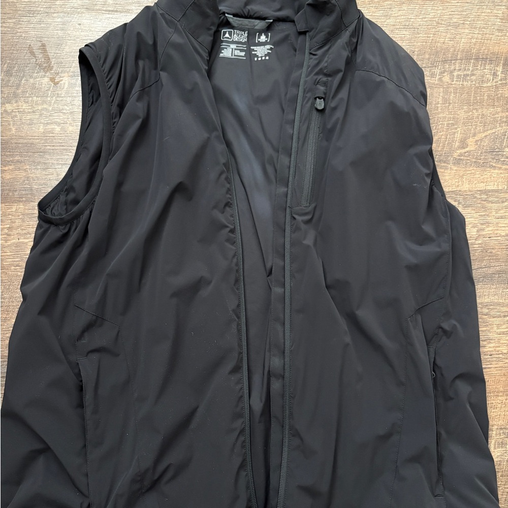 Men's Black Equilibrium Vest